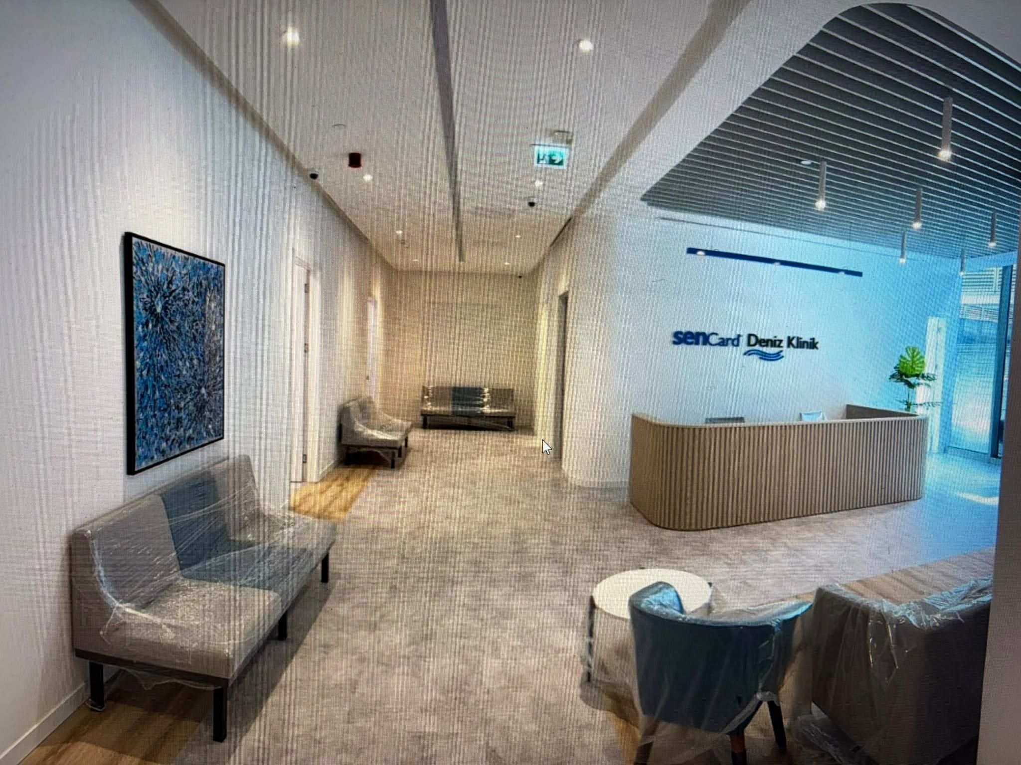 Klinik bekleme alanı ve karşılama